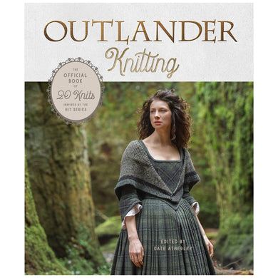 Outlander Knitting: The Official Book of 20 Knits Inspired by the Hit Series